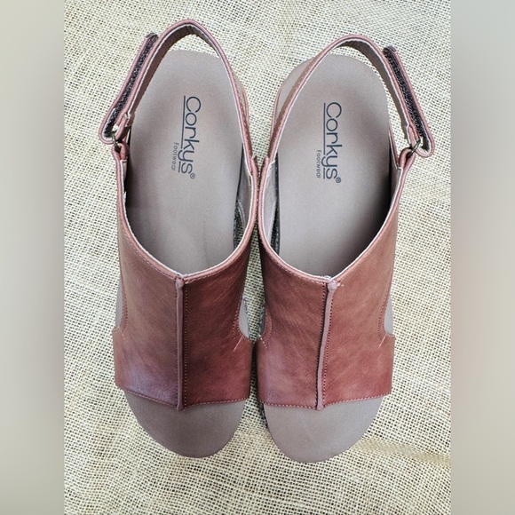 Corkeys Carley Wedges With Floral Accents - Picture 3 of 8